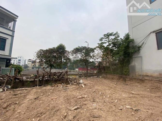 Bán đất bắc từ liêm, cách ô tô 20m, sổ đẹp, mặt tiền rộng, giá đầu tư