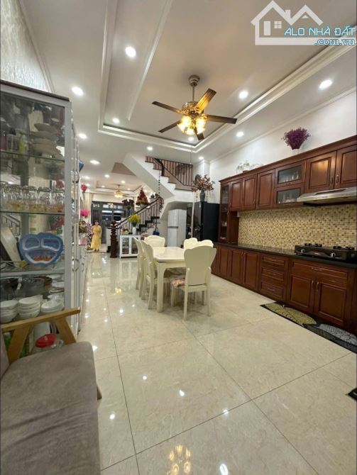 SIÊU PHẨM 4 TẦNG - KDC HỒNG LONG - HBP - 14 TỶ CÒN TL - 11