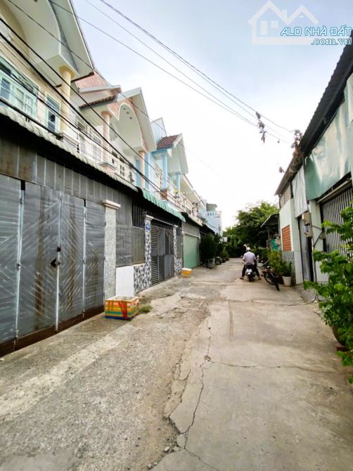 BÁN NHÀ 2TẦNG MẶT TIỀN 5M, 4PN - Ô TÔ ĐỖ CỬA - ĐƯỜNG SỐ 6, LONG TRƯỜNG, Q9 - GIÁ 5.39TỶ TL - 1