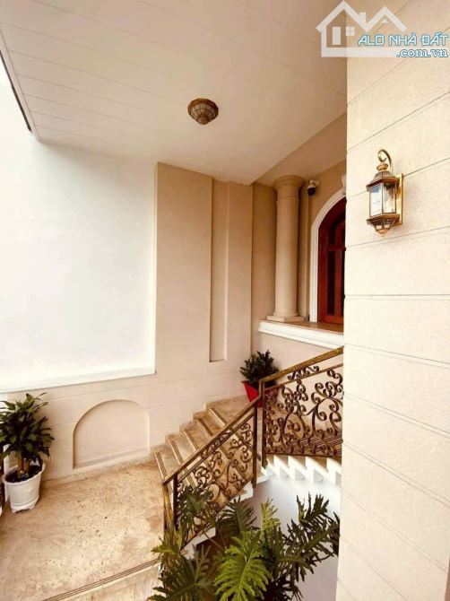 cần bán gấp căn biệt thự MT đường số đối diện siêu thị emax2 - 1