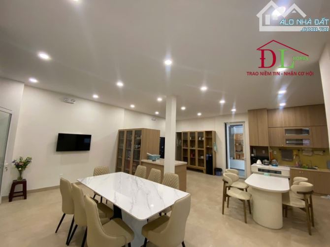 Bán biệt thự Cô Giang Đà Lạt DT 222m2 khu đậm chất Đà Lạt - 1