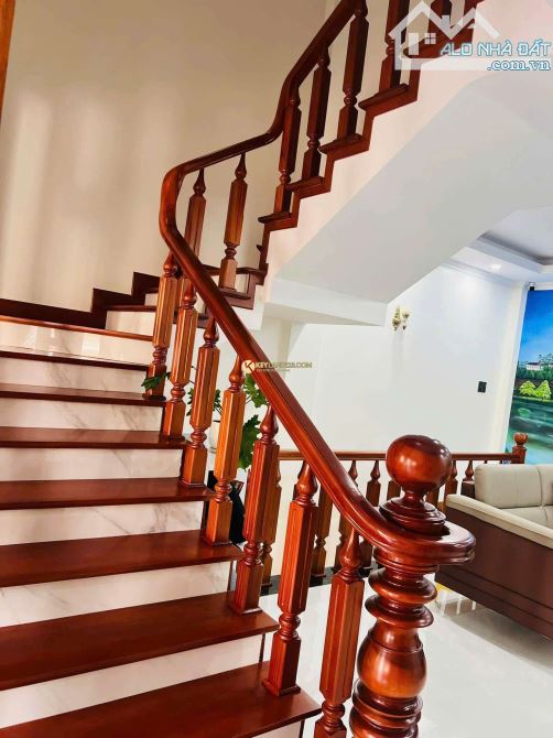 🏡 VILLA 6 TẦNG CÓ THANG MÁY – FULL NỘI THẤT – PHÙ ĐỔNG THIÊN VƯƠNG, P8, ĐÀ LẠT 🚗 - 1
