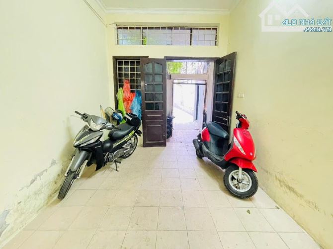 Nguyễn Du - 3 tầng 44m chỉ 10.8 tỷ - NGÕ ĐẸP THẲNG PHỐ, TRƯỚC NHÀ THOÁNG SÁNG - 1