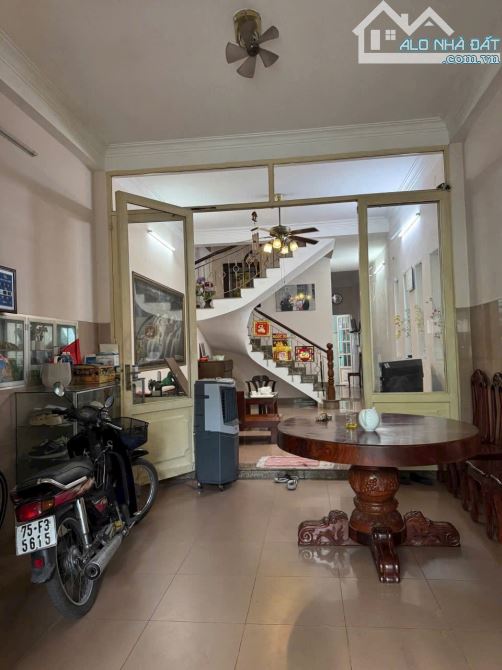 Cần bán MT đường Lê Đức Thọ f13 90m 2 lầu