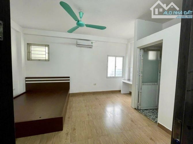 Bán tòa nhà chung cư mini cho thuê 9 tầng đường Triều Khúc, Thanh Xuân. - 1