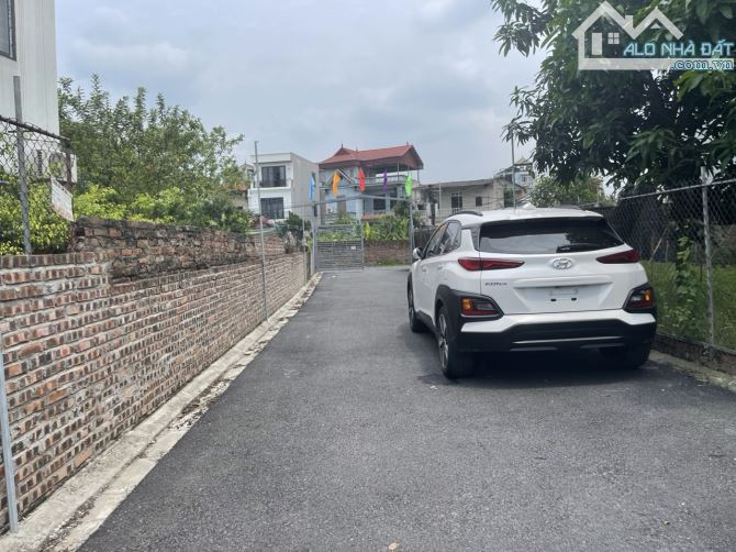 Bán 247m lô góc thôn 4 Đông Dư, vỉa hè rộng, phù hợp làm nhà vườn, kho xưởng - 1