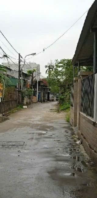 Hoàng Quốc Việt ô tô thông: 110m2, ngang 7m,kinh doanh, gần phố, chỉ 2 tỷ hơn, còn thlượng - 1