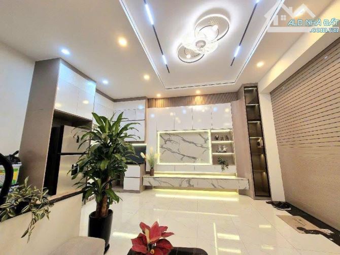 Bán nhà văn quán hà đông lô góc 5 tầng thang máy ô tô vào nhà DT35m2 giá hơn 9 tỷ - 1
