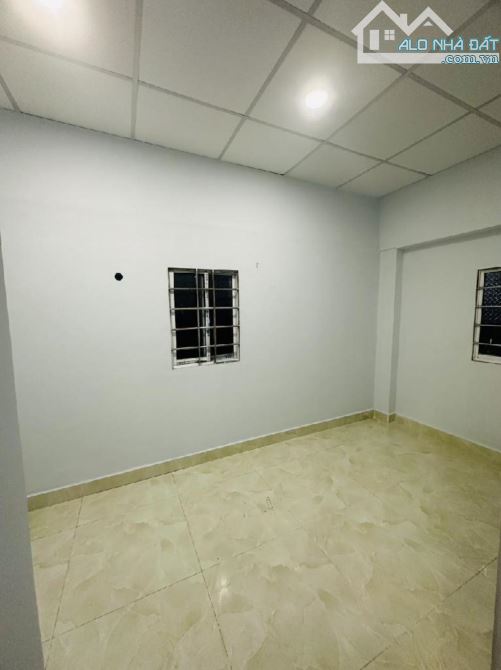 Bán nhà ngay Phạm Văn Đồng KCX Linh Trung  Thủ Đức - 1