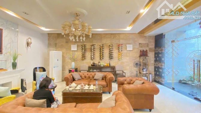 Bán biệt thự xây mới phố Cầu Đất, Ngô Quyền DT: 320m MT: 12.5m Giá: 28 tỷ 500 triệu - 1
