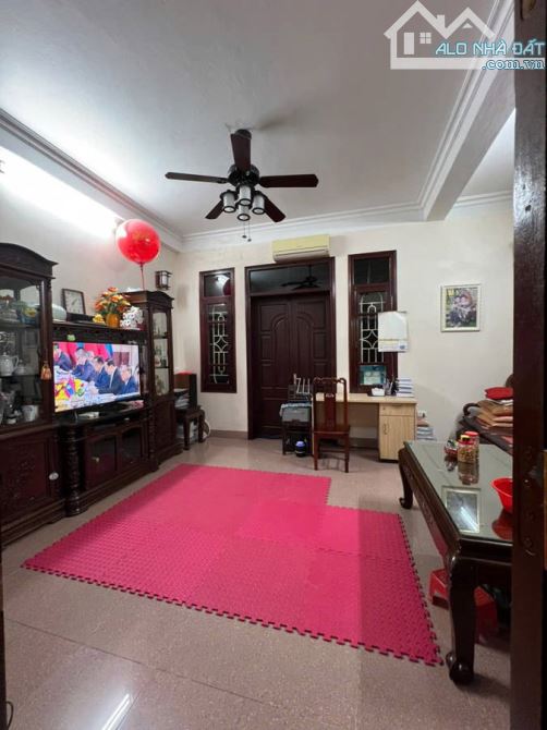 Bán gấp nhà đẹp 4 tầng mặt phố Nguyễn Công Trứ, 55m2, MT 14.5m, vị trí đẹp, kinh doanh - 1