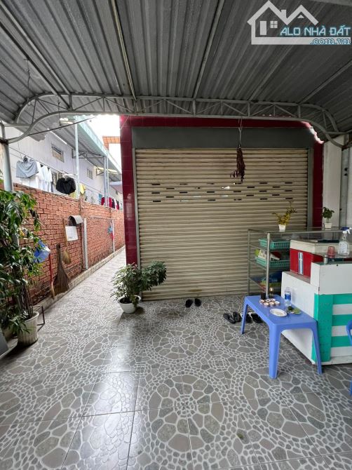 Bán nhà cấp 4, hẻm 6m Nguyễn Thị Thập Q7, diện tích 5,3x30m 157m2, giá 15,7 tỷ TL - 1