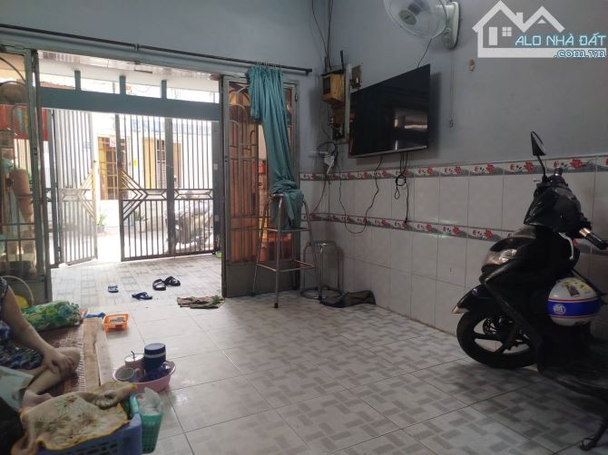 CHỊ TÔI CÓ CĂN NHÀ CẦN BÁN GẤP – TÂN HÒA ĐÔNG, QUẬN 6, CHỈ 6.2 TỶ - 1