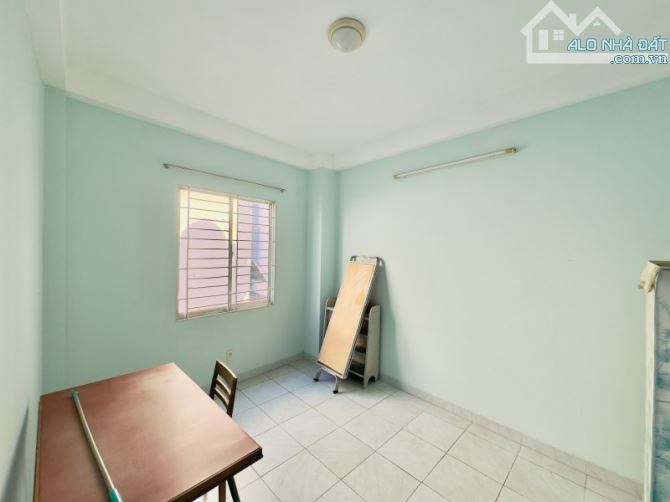 Gấp bán nhà Sài Gòn, 4 tầng, giá 11.6 tỷ, cạnh Mt Trần Khắc Chân. - 1