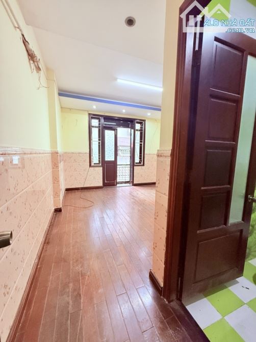 🏡 BÁN NHÀ 48M²– 3 TẦNG ĐÚC– Gần chợ Tân Hương– 3PN – 4WC – GIÁ CHỈ 6TỶ1 - 2
