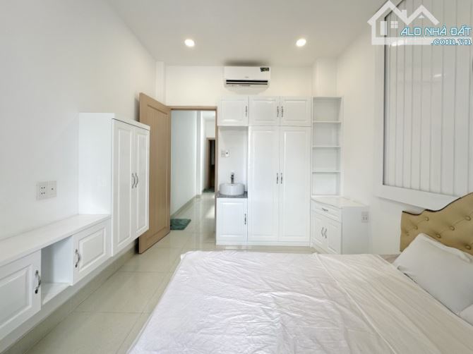 Gấp bán nhà Sài Gòn, cạnh Mt Trần Khắc Chân, 5 tầng, giá 13T5. - 1