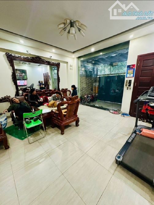 42 tỷ/92 M2/5.5 M tiền/ 5 tầng/ Phân Lô vỉa hè Ô tô chánh. Nguyễn Trãi - 1