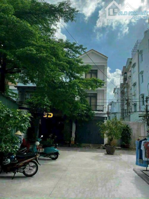 Nhà 3 tầng đường vào khu OSIMI Lê Đức Thọ GV. 4x20m hẻm xt thông. 8ti99 - 1