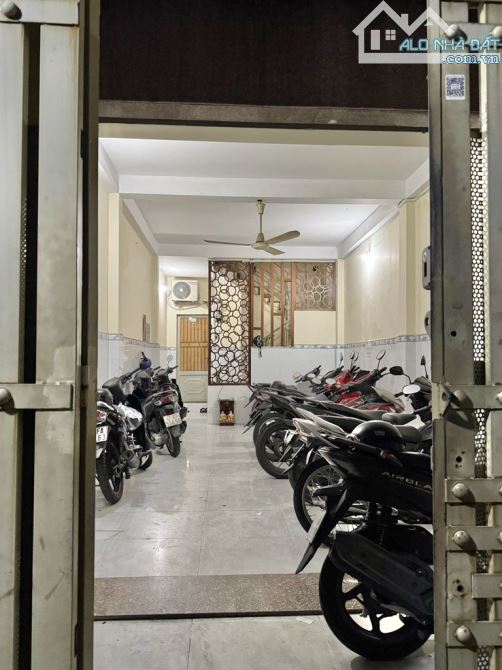 BÁN GẤP CHDV PHẠM VĂN HAI TÂN BÌNH DT 80M DÒNG TIỀN 40TR/T GIÁ 8,950 TỶ - 1