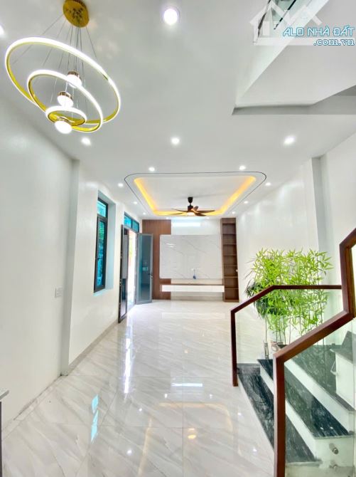 Bán nha Trong ngõ đường Trần Huy Liệu - 1