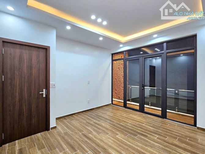 PHỐXANH 8/3 - LÔGÓC - 40m - NGÕTHÔNG ĐẸP TO - 6.x tỷ bé nhỏ - 1