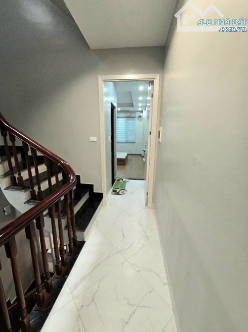 HÀ TRÌ HÀ ĐÔNG-5 TẦNG- AN NINH TÔT-TẶNG NỘI THẤT-OTO ĐỖ CÔNG-GẦN PHỐ - 2