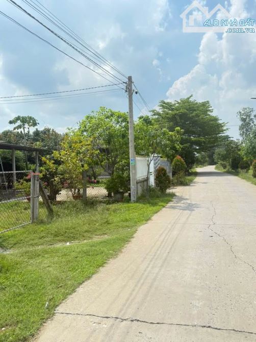 BÁN LÔ ĐẤT ĐẸP 175M2- GẦN CHỢ MỸ HẠNH NAM - ĐỨC HÒA - LONG AN - 2