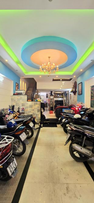 TÂN PHÚ - MẶT TIỀN ĐƯỜNG T,16M - 5X20M - 5 TẦNG, 7PN - VỊ TRÍ CỰC ĐẸP RA TRƯỜNG CHINH, RẺ - 2