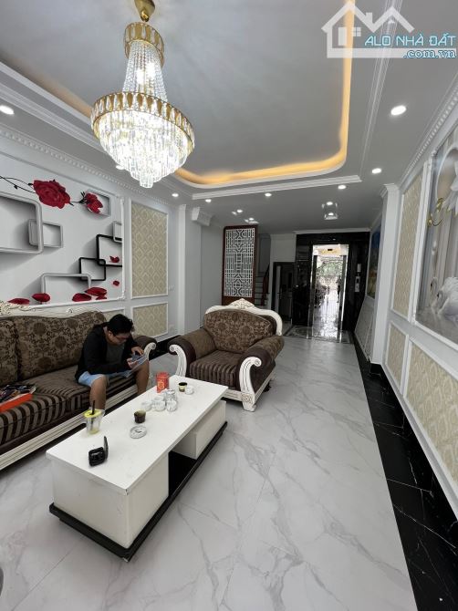 Bán Nhà Long Biên 55m x 6 Tầng Thang Máy Ô Tô Kinh Doanh Giá 13.6 Tỷ. - 2
