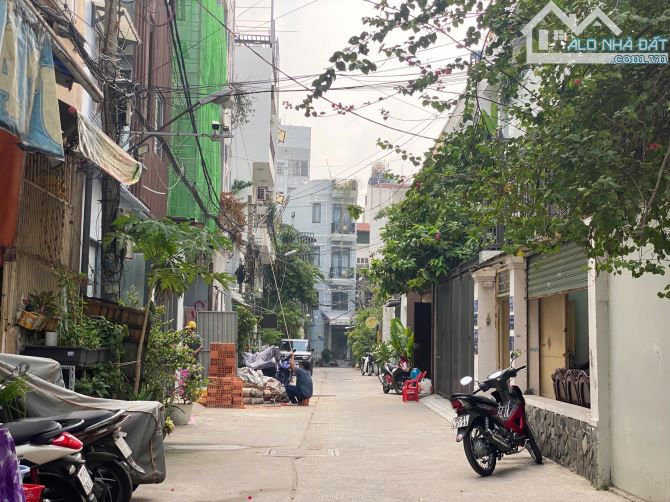 Bán Nhà 2 Mặt Tiền Hoàng Sa P.8 Q.3 ( 4 x 13m - 4 Tầng ) Hẻm Sau 6m Giá chỉ 16.Tỷ - 2