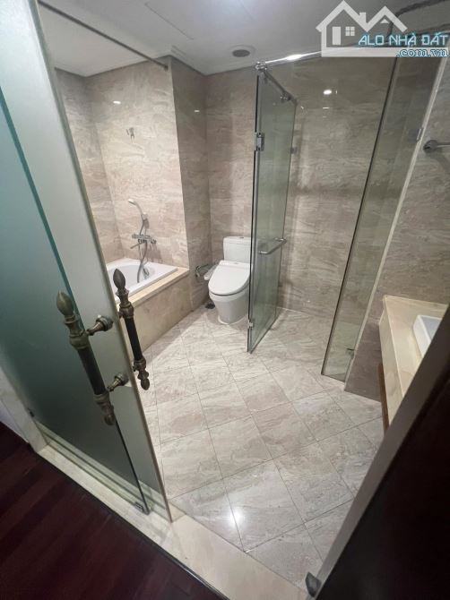 Bán tòa văn phòng mặt phố Nguyễn Du, 170m2, 10 tầng thang máy, mặt tiền 7m, 203 tỷ KD đỉnh - 2