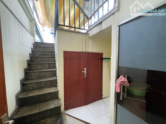 Siêu Hiếm - Nhà Vip ngay Cư Xá Lữ Gia - 112m2, 3 tầng thiết kế riêng - Cần bán gấp 20 tỷ - 2