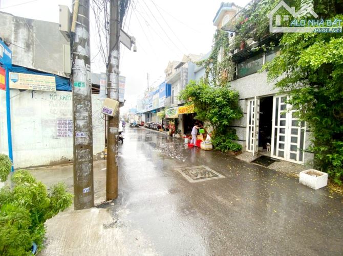 Cần Bán Gấp Nhà 5.6x11m Ngay Gốc 2 Mặt Tiền Đường Đông Hưng Thuận 5, Quận 12 Giá 4.5 Tỷ, S - 2