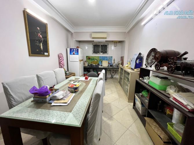 Bán nhà mặt phố Tân Ấp Ba Đình.DT::43m2 x 5 T...SĐCC.. Giá 11,9 tỷ - 2