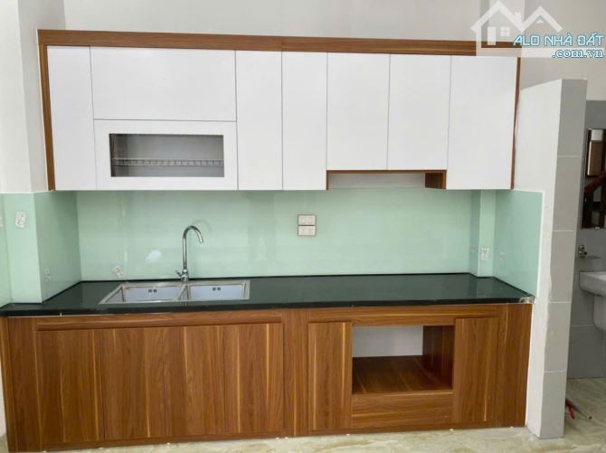 Bán nhà Lạc Thị Ngọc Hồi 40m 4 tầng 4 ngủ gần ô tô tránh tiện ích sẵn có 5.3 tỷ - 2
