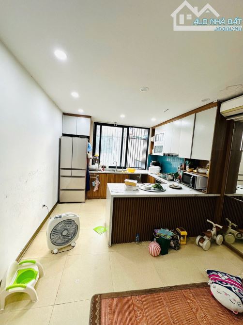 Bán Nhà Gần Phố Lâm Du, Bồ Đề, 6 Tầng 47m2, Đầy Đủ Nội Thất, Ngõ Thông Gần Ôtô, Giá 8,9 Tỷ - 2
