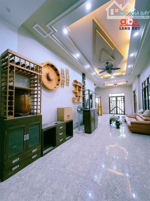 Bán biệt thự 364m2 vị trí 2 NAQ và QL1A ngay chợ Phúc Lâm gần Cầu sập P.Hố Nai - 2