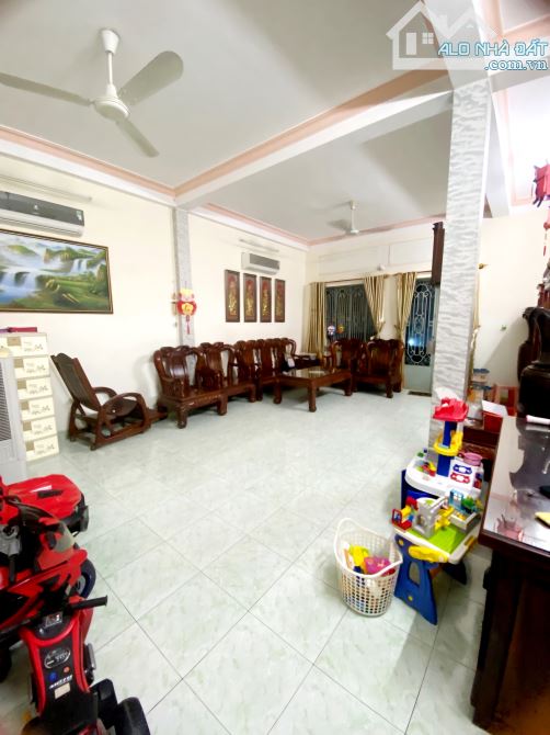💥 RẺ QUÁ - Biệt thự 4 tầng 10 x 25 mặt tiền Trung Mỹ Tây 1 - Nguyễn Ảnh Thủ - 2
