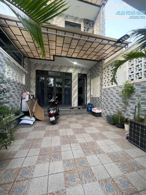 🆘NHÀ LÝ NAM ĐẾ ĐẸP, CÓ BỂ BƠI VIEW CỰC XINH - 3 TẦNG. GÍA 3 TỶ ××× 🆘   ♡♡♡ Lý Nam Đế 109 - 2