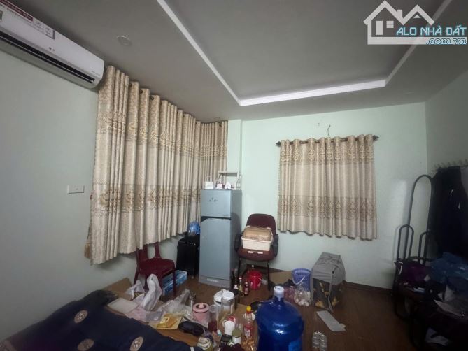 Bán nhà Mỹ Đình, 35m, 5 tầng dân xây, gần ô tô, full nội thất - 2