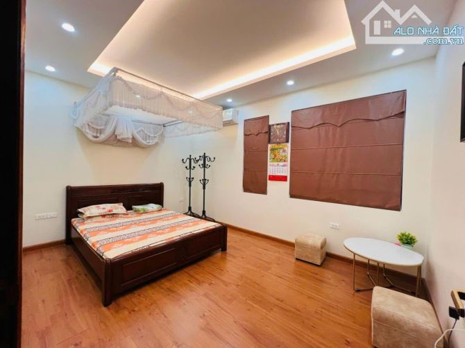 🏡LO VIỆC BÁN GẤP LIỀN KỀ VĂN QUÁN 5 TẦNG NGAY CÔNG VIÊN VỈA HÈ 17,6 TỶ - 2
