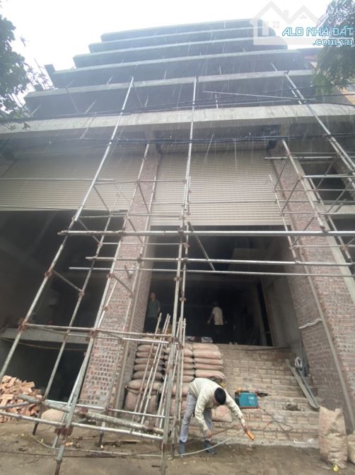 Bán toà BUILDING mặt Phố Tây Hồ 8 tầng nổi 1 tầng hầm vị trí đắc địa 2 thang máy đầy đủ PC