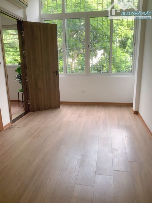 Bán nhà Phố Kim Giang 27m 5 tầng giá 5,8 tỷ. Nhà đẹp ở ngay. - 2