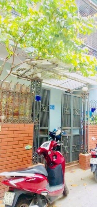 BÁN NHÀ HAI BÀ TRƯNG - Ô TÔ TRÁNH - DIỆN TÍCH 75M x 3 TẦNG - MẶT TIỀN 5.2M. GIÁ 20.85 TỶ - 2