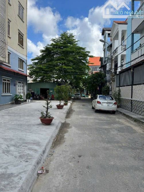 Nhà 3 tầng đường vào khu OSIMI Lê Đức Thọ GV. 4x20m hẻm xt thông. 8ti99 - 2