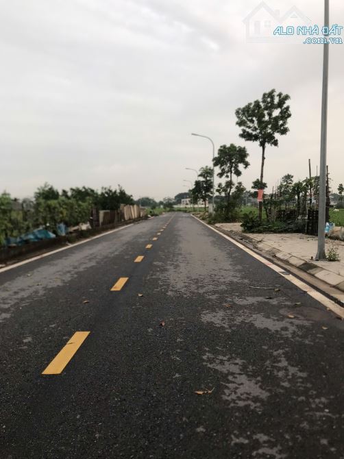 ĐẤT ĐẤU GIÁ DỤC TÚ ĐÔNG ANH, KINH DOANH VỈA HẺ Ô TÔ TRÁNH, SÁT ĐƯỜNG GOM TỨ LIÊN - 2