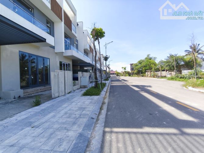 BGI Huế đường 19.5m_ nhà 3 tầng 7*17m giá 5.8ty - 3