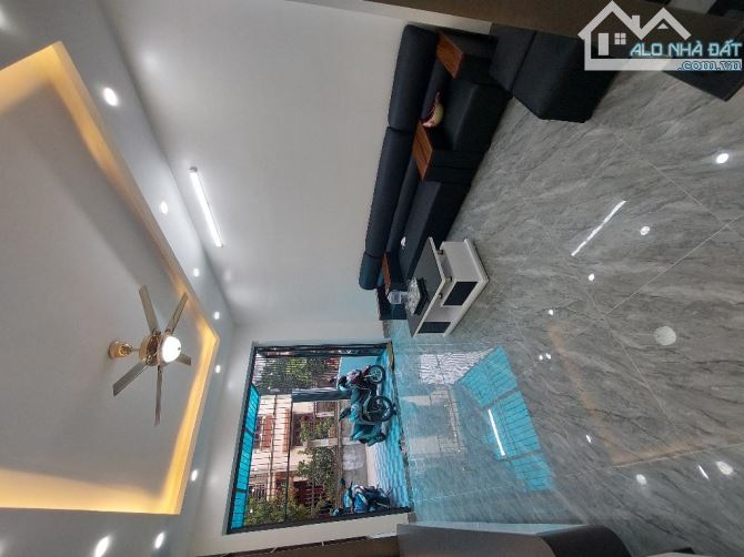 Bán nhà Đông Mỹ, Thanh Trì 60m2 x 4 tầng, ô tô đỗ cửa, giá 5,7 tỷ - 3