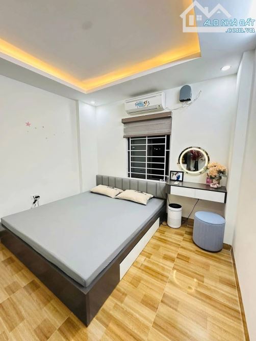 YÊN NGƯU,TỰU LIỆT, 5 TẦNG, GIÁ CHỈ 4.55 TỶ,Ngõ 2.8m - 3