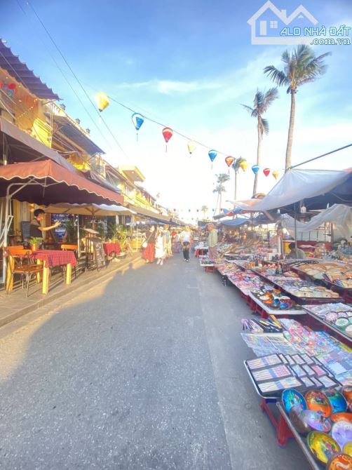 SIÊU HIẾM: 200M2 NGANG 10M Phố Đi Bộ Bạch Đằng, 1 Mặt Chợ + 1 Mặt Sông Hội An: 175tr/m2! - 2